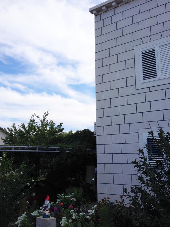 Apartments Cebalo - Ekonomija Đảo Korčula Ngoại thất bức ảnh