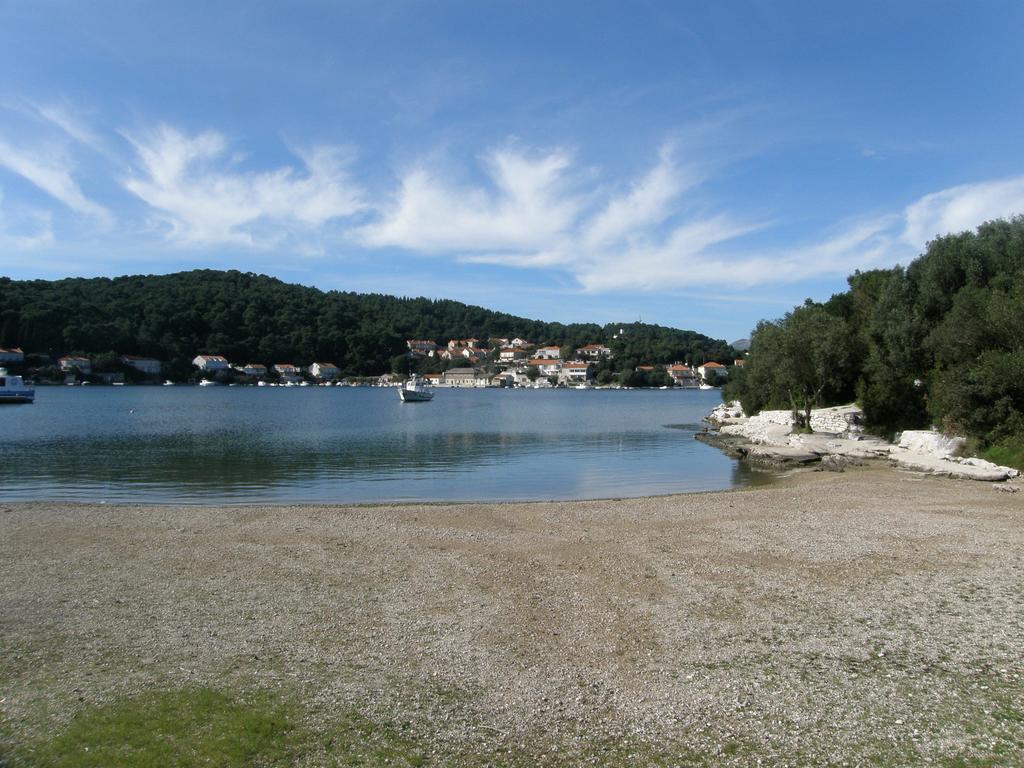 Apartments Cebalo - Ekonomija Đảo Korčula Ngoại thất bức ảnh