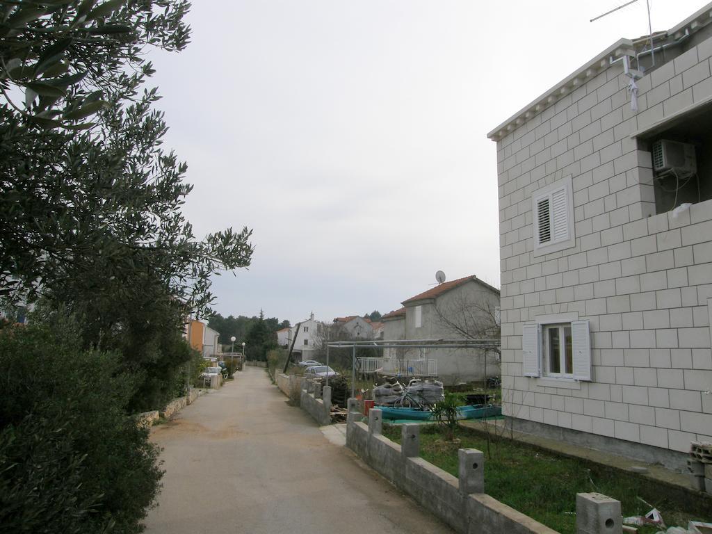 Apartments Cebalo - Ekonomija Đảo Korčula Ngoại thất bức ảnh